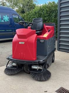 Lion 1280